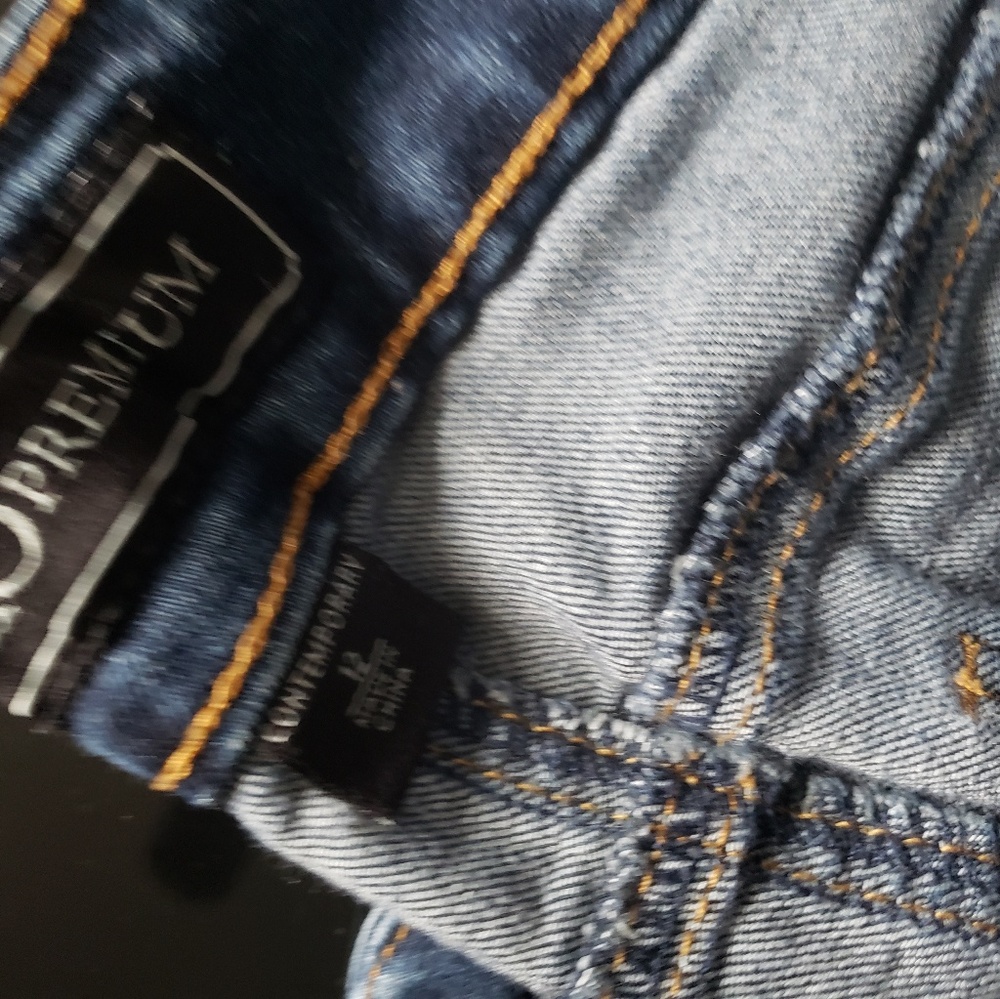 Women's jeans